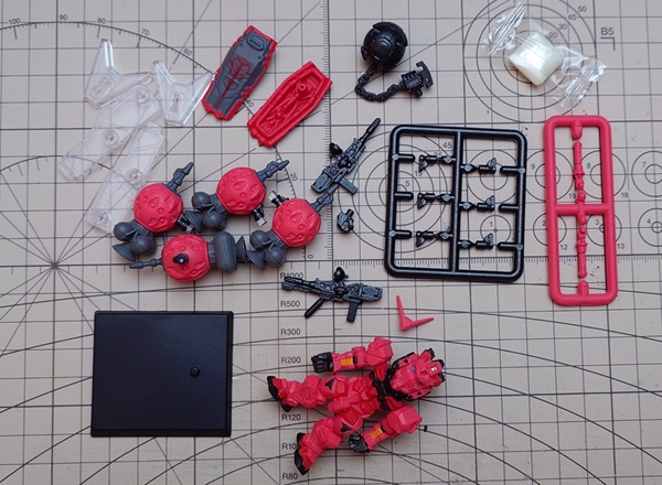 全てのパーツを取り出した写真