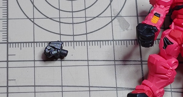 付け替え用の手のパーツの写真